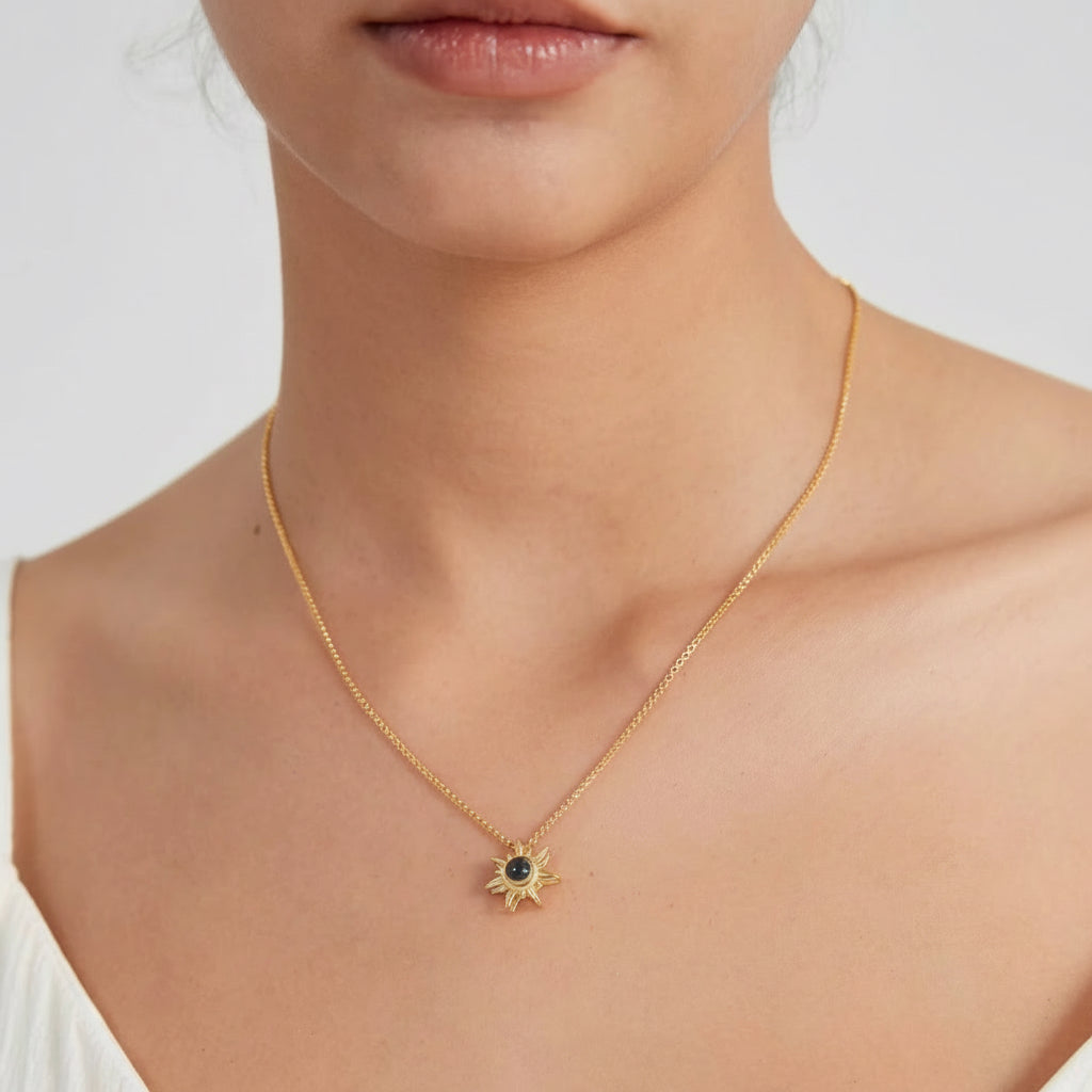 Colier photo projection LUMIA