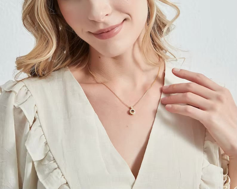 Collier photos projection LEYA